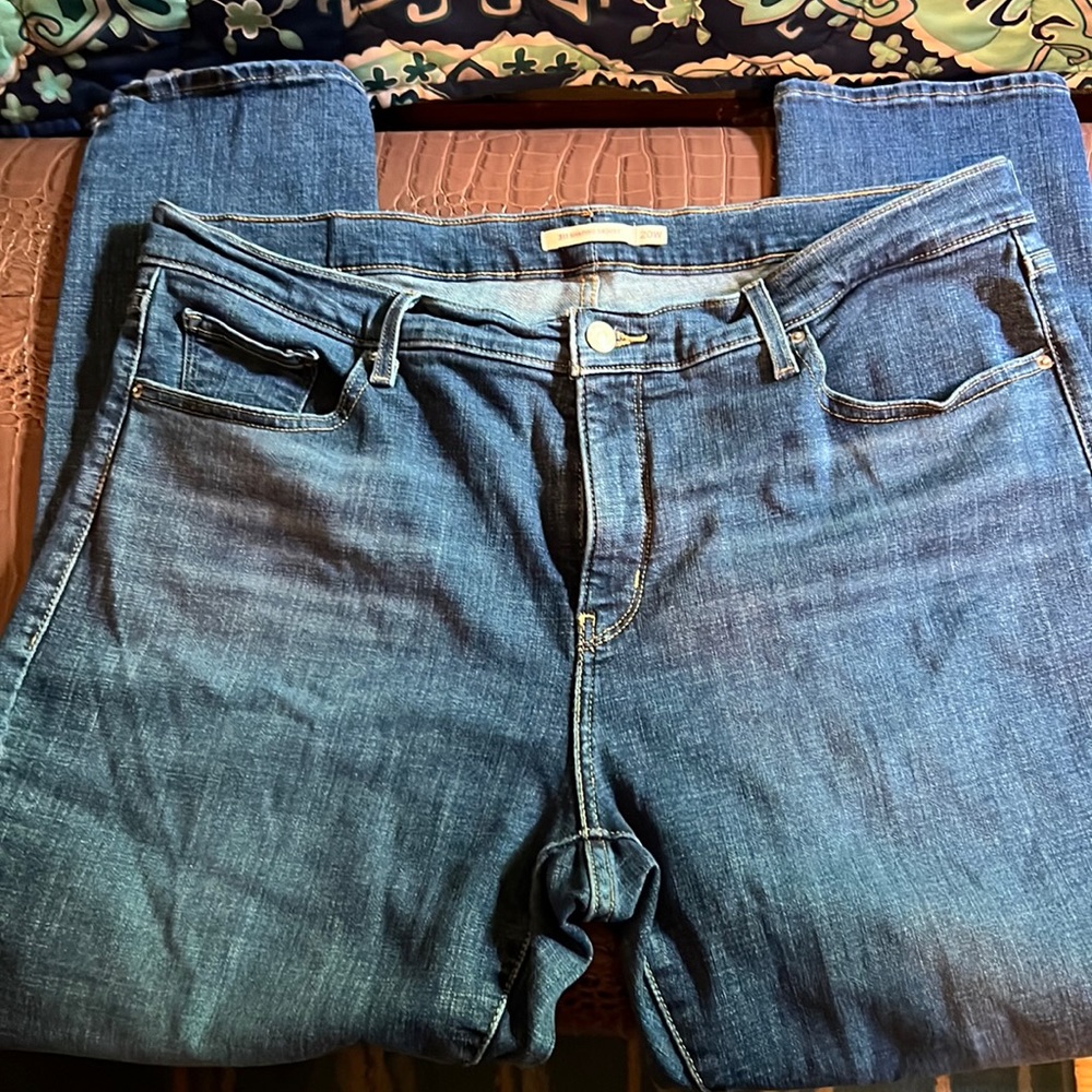 Levi’s 311 Shaping Skinny Jeans